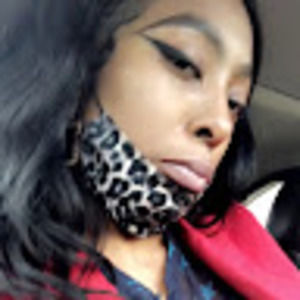 Meet your Posher, Chloé